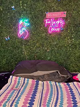 RenaThickAss' Webcam Show