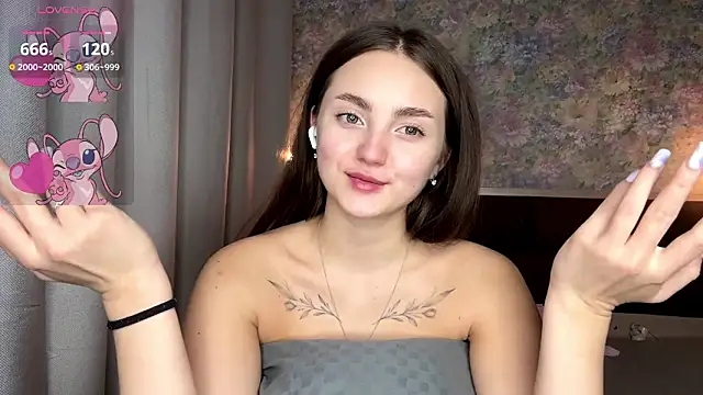 LoraDavi Chat XXX live