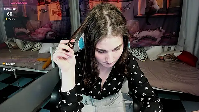 KiraDuvallのライブXXXチャット