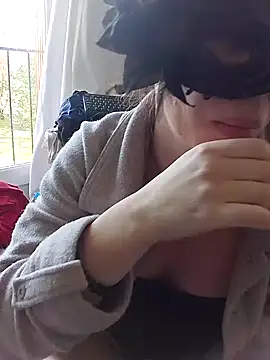 lily2022 Adlı Modelin Web Kamerası Şovu