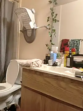 CallinitquitsのライブXXXチャット