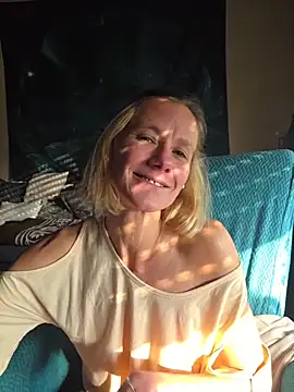 XXX chat uživo modela yola181