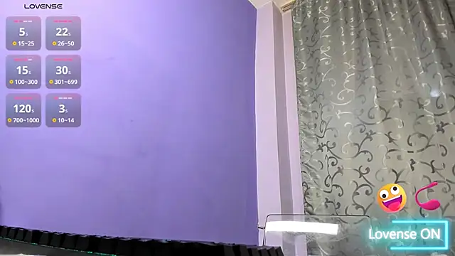 AdriannaLily 라이브 XXX 채팅