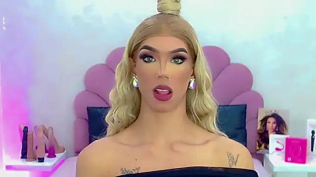 briana_sex32 网络视讯表演