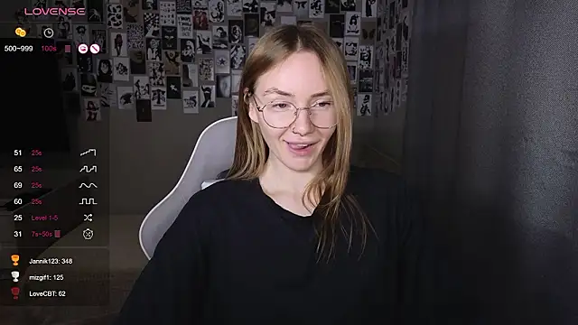 Онлайн чат XXX littlevildevil