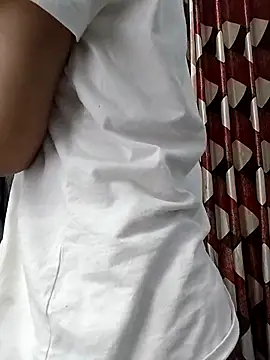 Chat +18 de Ruhi_07 ao vivo