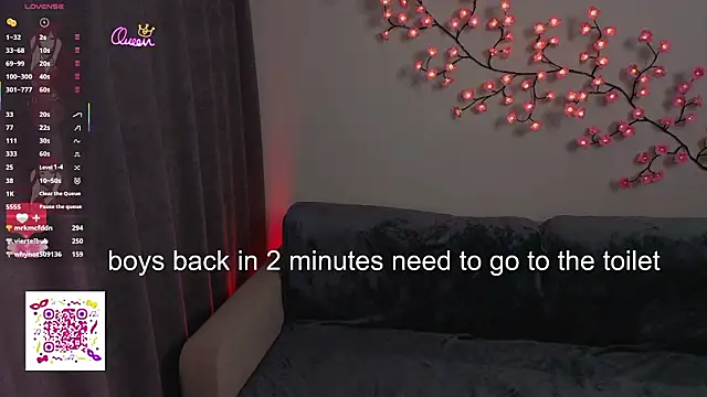 ElsaDivine: απευθείας συνομιλία ΧΧΧ