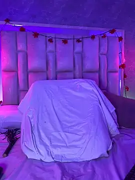 Bella-Sanders: απευθείας συνομιλία ΧΧΧ