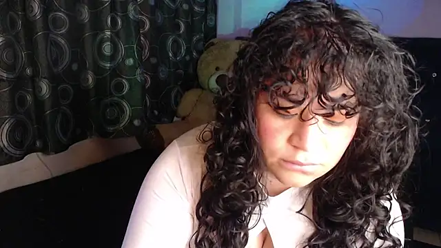 ANGELIQUE_KLANE live XXX chat