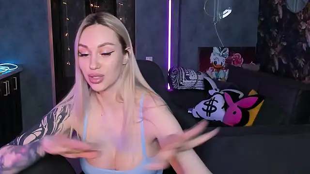 Blckmirrorr's Live XXX Chat