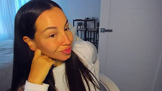 AvisFlowers' Live XXX Chat