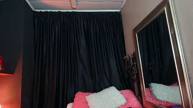 Chatroom XXX en direct de AvaLusty