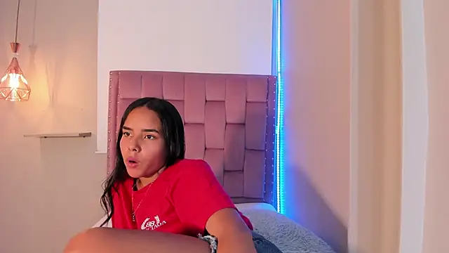 Chatroom XXX en direct de Roxy_Stonee