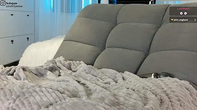 emiljanna's Live XXX Chat