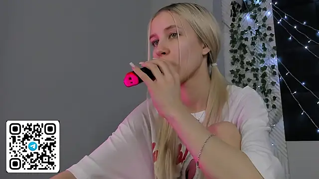 Chatroom XXX en direct de Anellyball