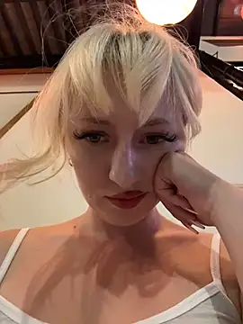 Chatroom XXX en direct de RonnieKiss