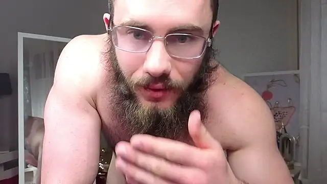 Chat +18 de Ant_Power ao vivo