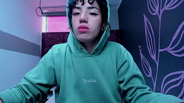 Chatroom XXX en direct de Kiara_Fox__