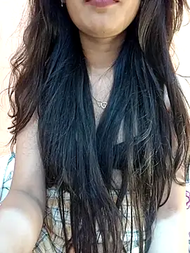 Chatroom XXX en direct de Rakhiii12