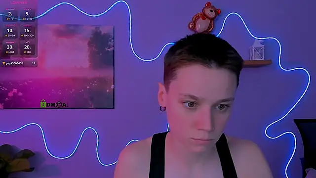 emi_fade's Live XXX Chat