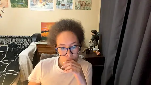 Selena_blom Show in webcam