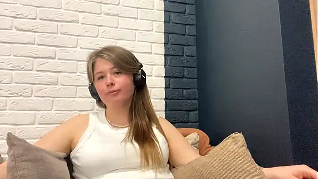 Chatroom XXX en direct de RanaeBryant