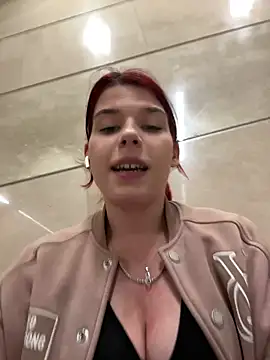 Chatroom XXX en direct de RiriRoseey