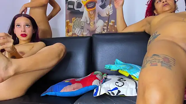 Funny_Xtreme_Group69 Adlı Modelin Canlı XXX Sohbeti