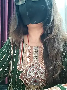 Chatroom XXX en direct de Aishwaryaa_69