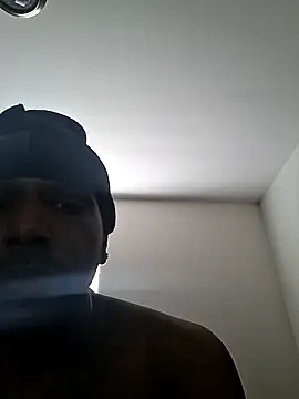 Chatroom XXX en direct de bigboytoy912