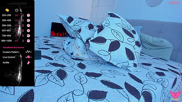 Chatroom XXX en direct de Larisa_low