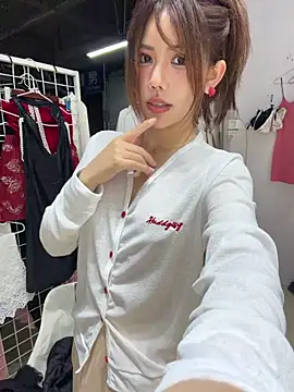 Chatroom XXX en direct de Selenaaaaa-