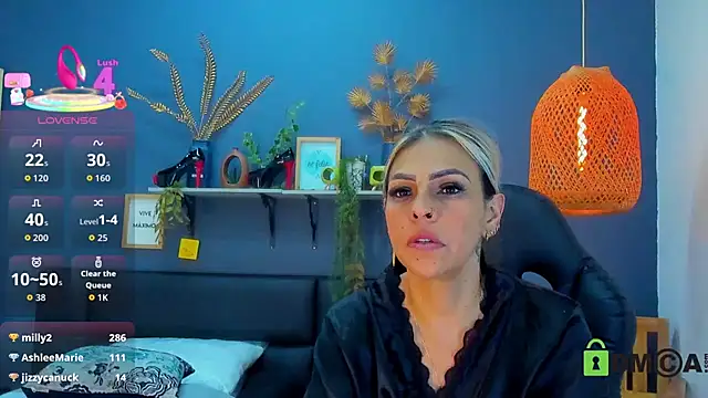 Chatroom XXX en direct de yessila_parker