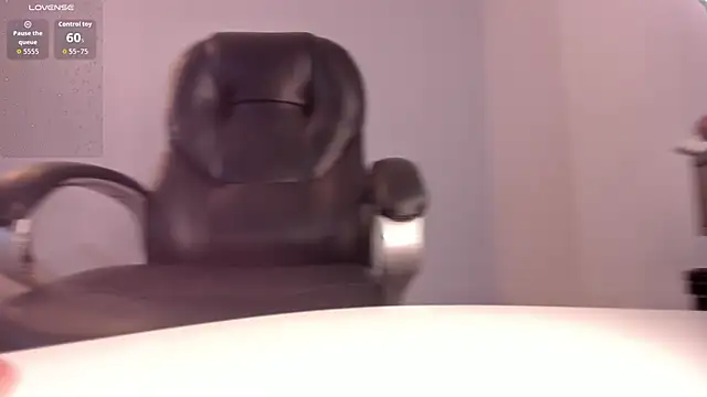 Chatroom XXX en direct de MadisonKane