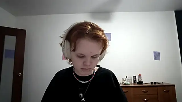 CurlaPettyBom Live XXX-Chat