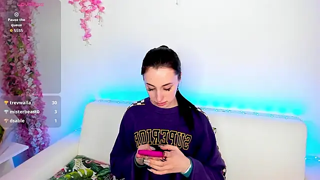 Chatroom XXX en direct de linxsqd