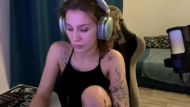 Chatroom XXX en direct de AlbyDengrov