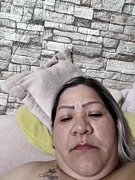 Chatroom XXX en direct de Dalessa_Bigtits