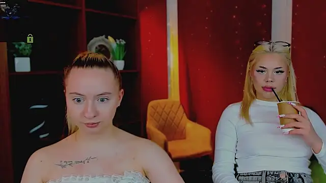 mila_glow1's Live XXX Chat