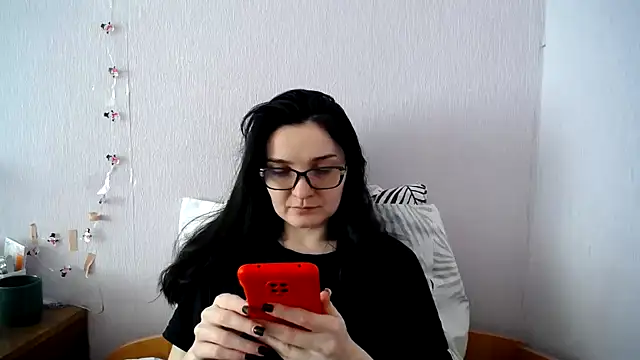 Shiny_gine Chat XXX in diretta