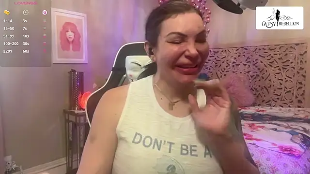 XXX chat uživo modela Gypsy_Rebellion