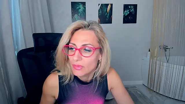 Chat +18 de MuseOfStage ao vivo