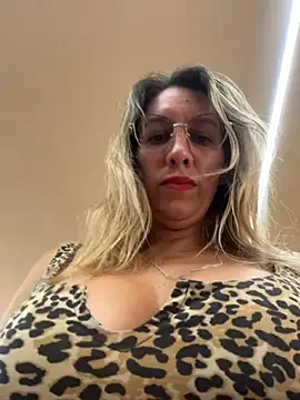 Chat XXX en directo de Gatitacarlita