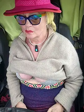 Hot-Muci's Webcam Show