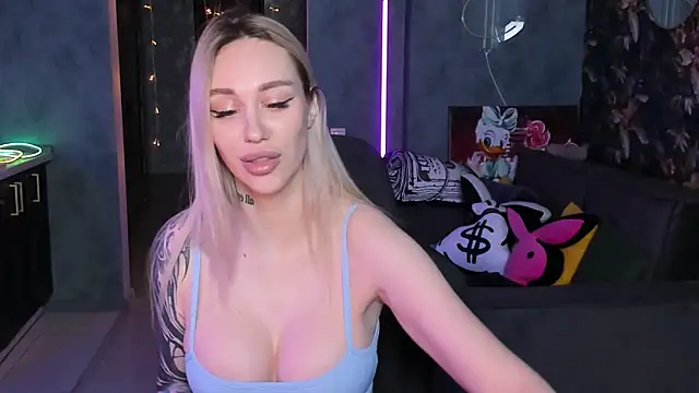 Blckmirrorr élő XXX-chatje