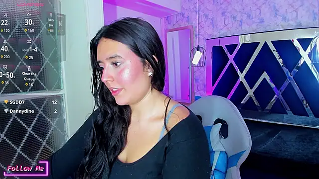 Miss_Scarlett22 élő XXX-chatje