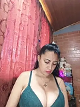 Alexandrina Adlı Modelin Canlı XXX Sohbeti