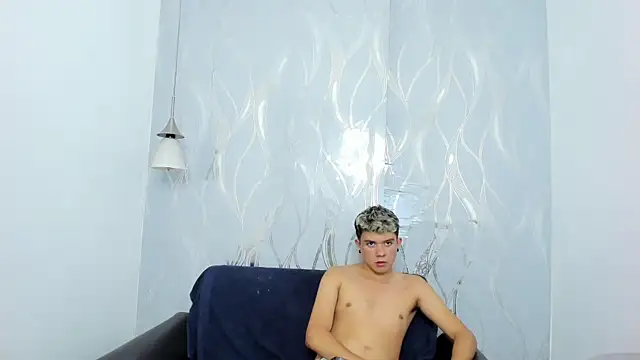 AndyFame1のライブXXXチャット