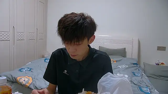 paofu-001 Show in webcam