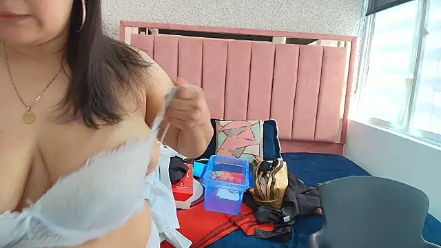 Chat XXX en directo de Barbara_fox__